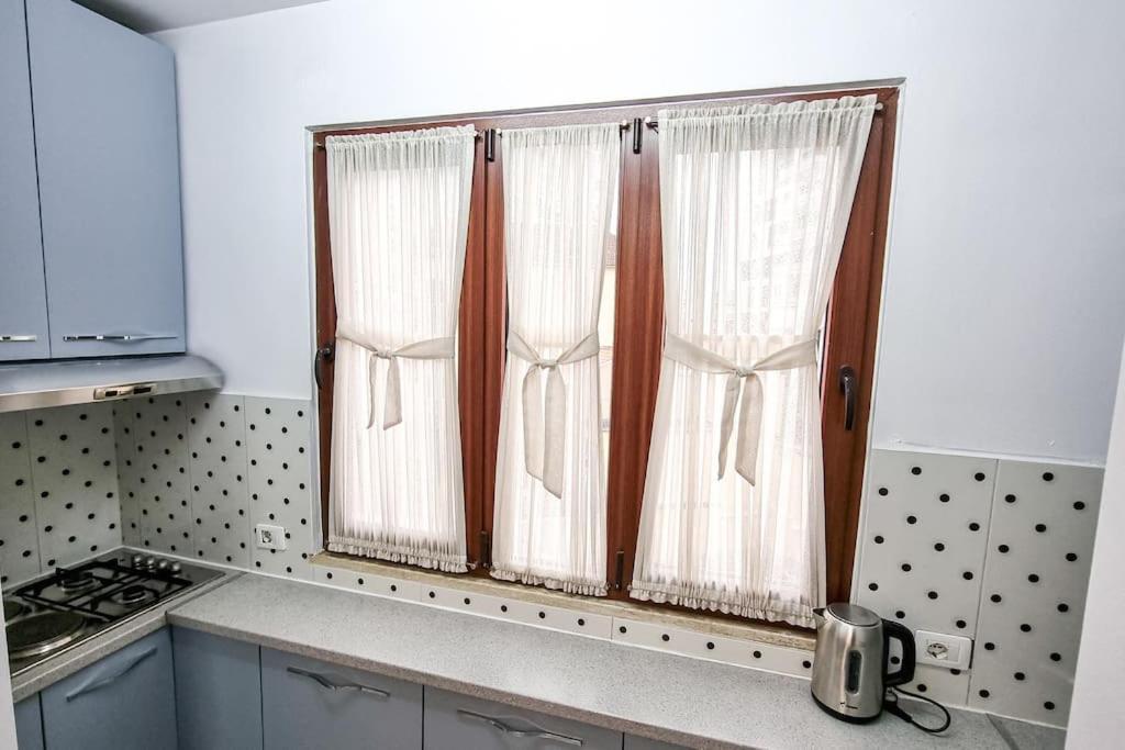 City Center 2Br Apartment Tirana Buitenkant foto